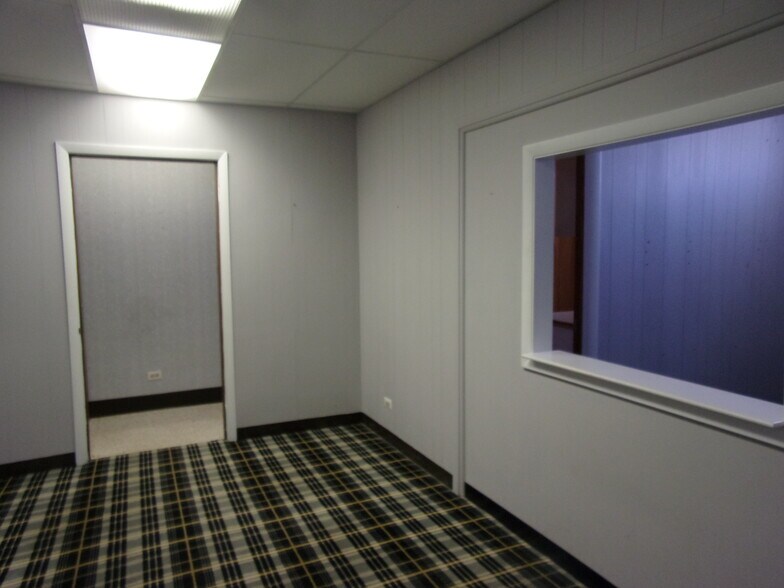 More Photos Of 6918 W Archer Ave, Chicago Storefront For Sale