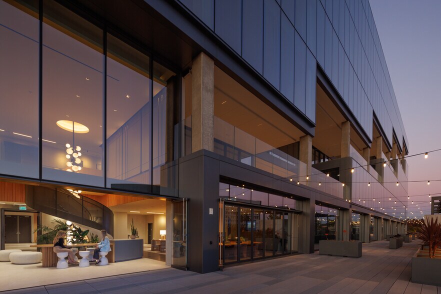 More Photos Of 6181 W Centinela Ave, Culver City Loft Creative Space For Lease