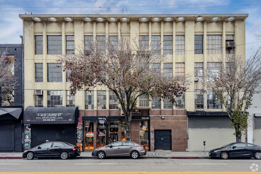 More Photos Of 1114 S Los Angeles St, Los Angeles Warehouse For Sale
