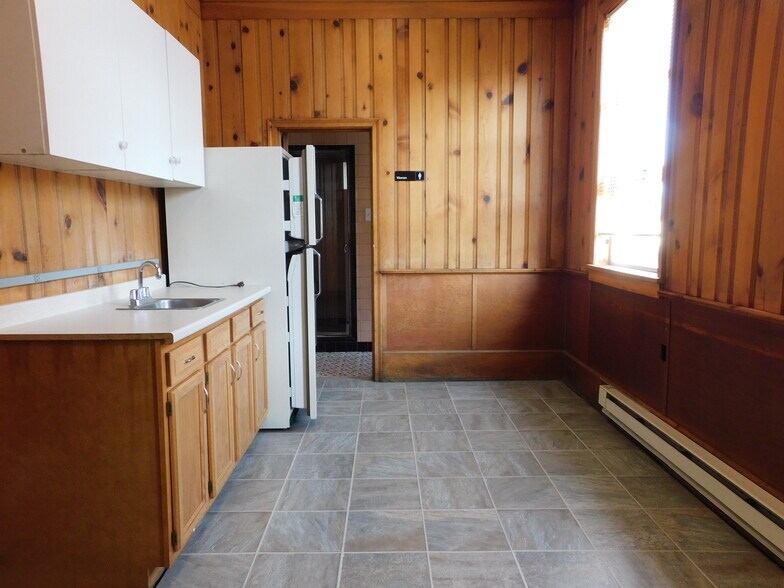 More Photos Of 813 N 4th St, Allentown Warehouse For Lease