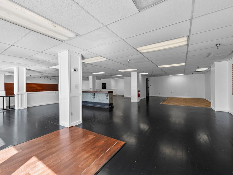 More Photos Of 1 Battle Sq, Asheville Apartments For Lease