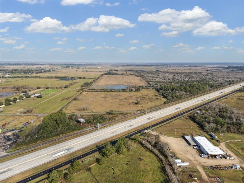 More Photos Of TBD I-10, Winnie Land For Sale