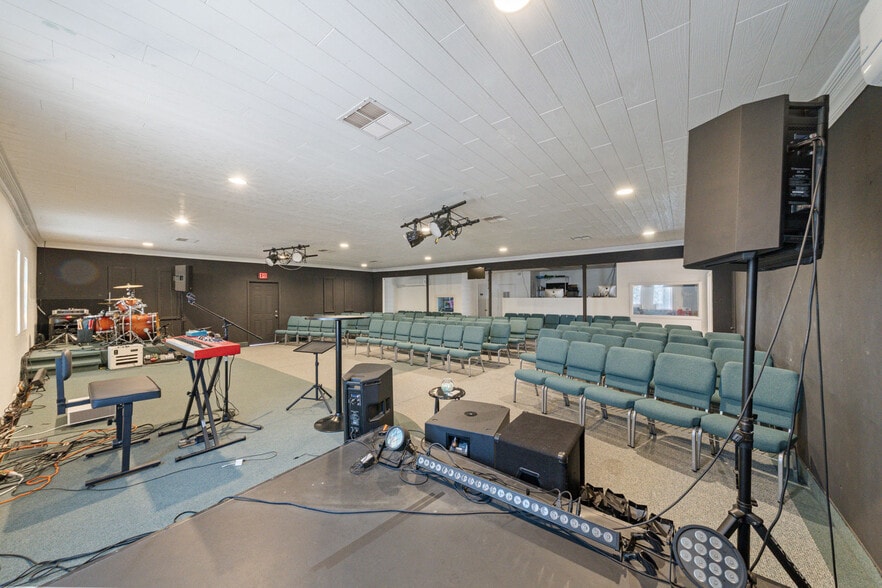 More Photos Of 1104 S 7th Ave, Yuma Religious Facility For Sale