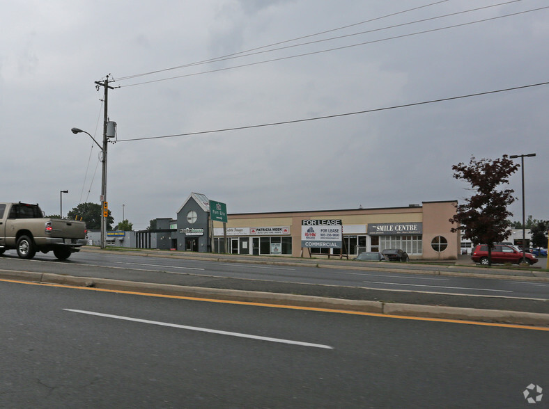 Primary Photo Of 4030 Montrose Rd, Niagara Falls Freestanding For Lease