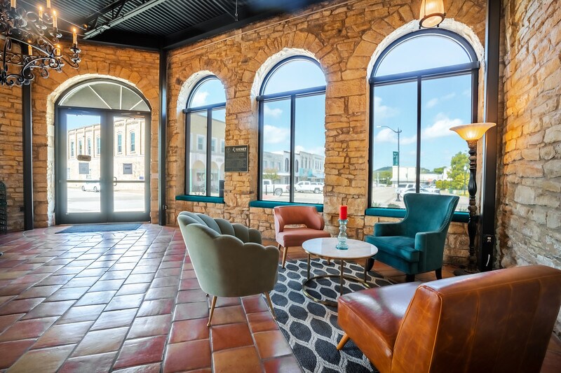 More Photos Of 316 E Wallace St, San Saba General Retail For Sale