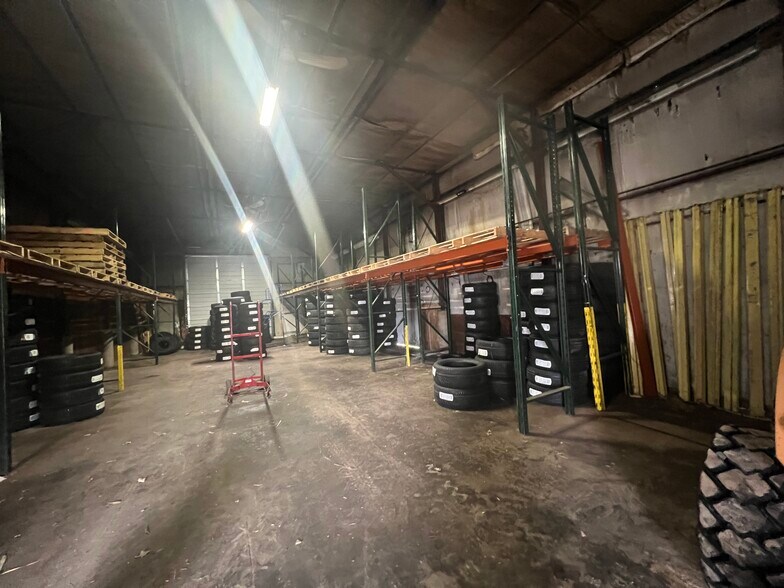 More Photos Of 1215 State Fair Blvd, Solvay Warehouse For Sale