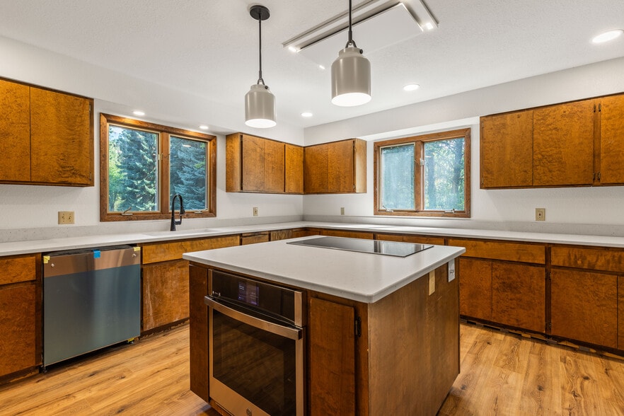 More Photos Of 9955 US Highway 12, Lolo Specialty For Sale