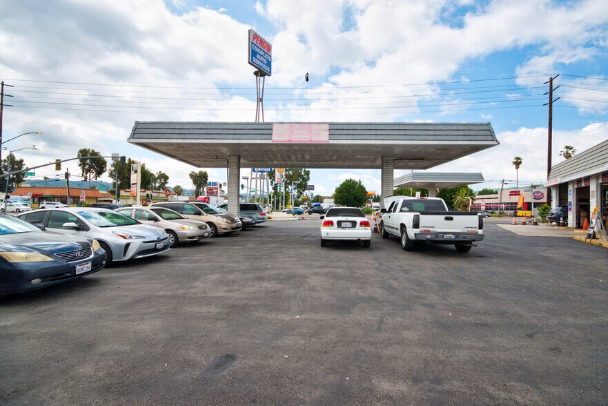 More Photos Of 1031 S Hacienda Blvd, La Puente Service Station For Sale