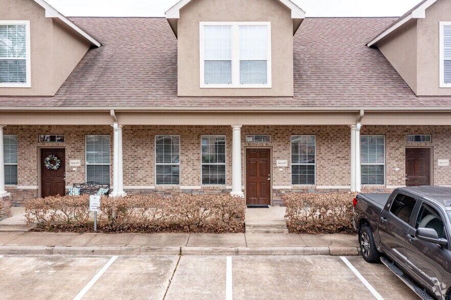 More Photos Of 25511 Budde Rd, The Woodlands Office For Lease