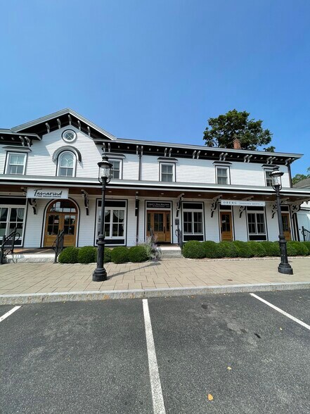More Photos Of 33 Main St, Newtown Office For Lease