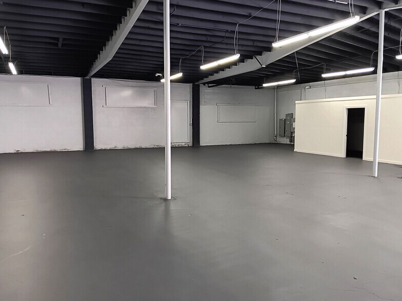 More Photos Of 3433 E Pico Blvd, Los Angeles Warehouse For Lease
