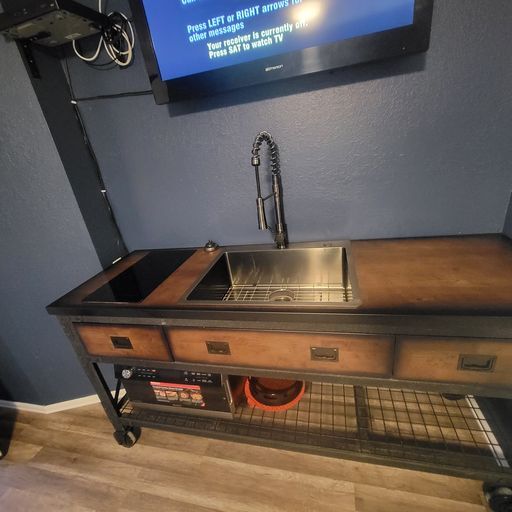 More Photos Of 1901 Rose Ave, Burlington Hotel For Sale