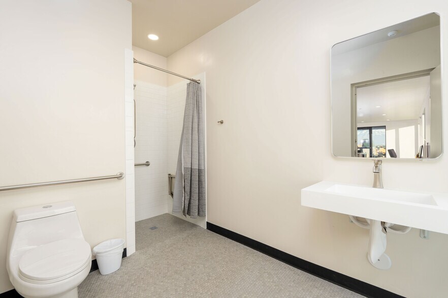 More Photos Of 2050 N 300 W, Spanish Fork Specialty For Sale