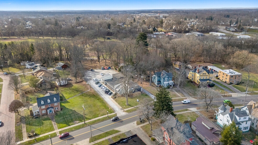 More Photos Of 661 Mahoning Ave NW, Warren Medical For Lease