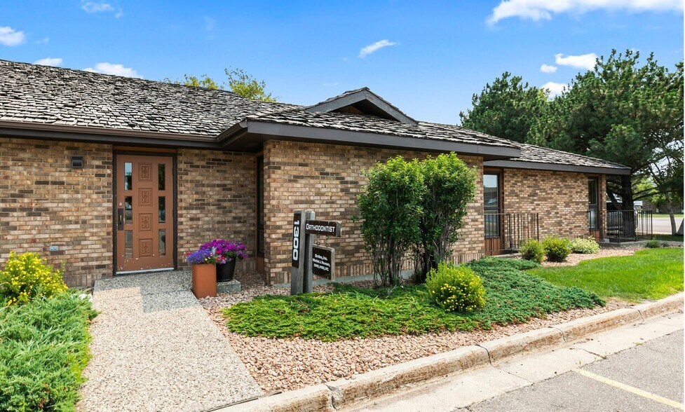 More Photos Of 1300-1325 23rd St S, Fargo Medical For Lease