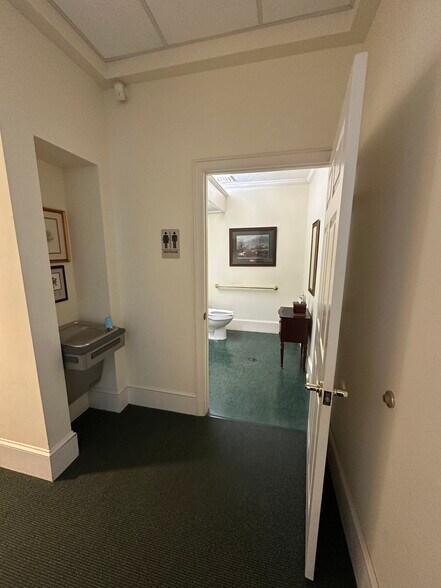 More Photos Of 1850 Bellair Blvd, Orange Park Medical For Sale