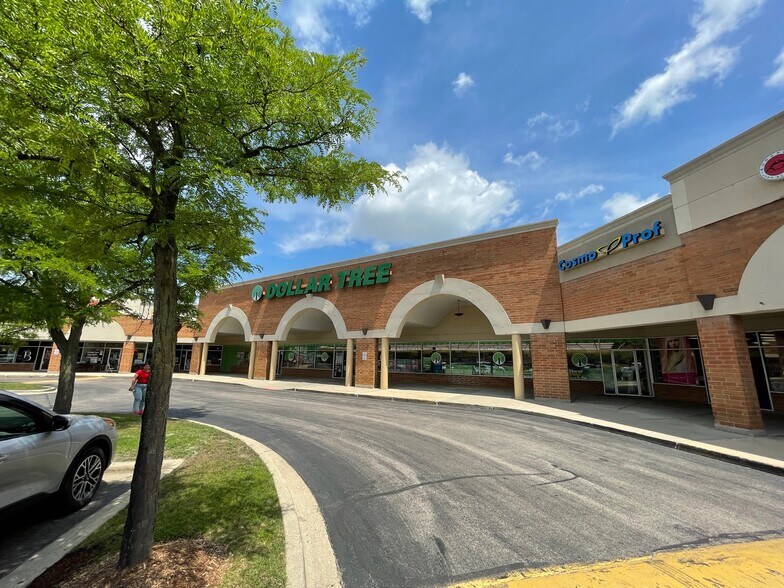 More Photos Of 1-45 Huntington Ln, Wheeling Unknown For Lease