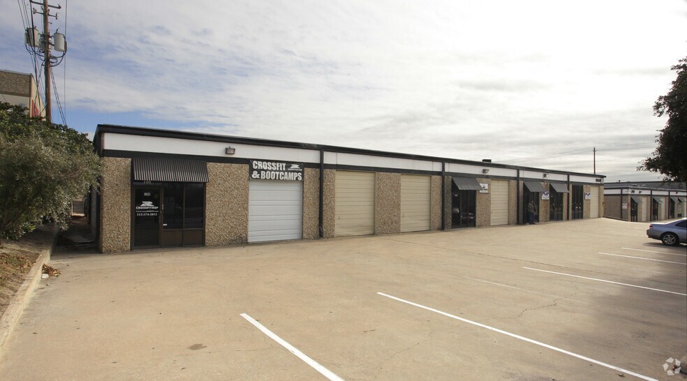 More Photos Of 10609 Metric Blvd, Austin Warehouse For Lease