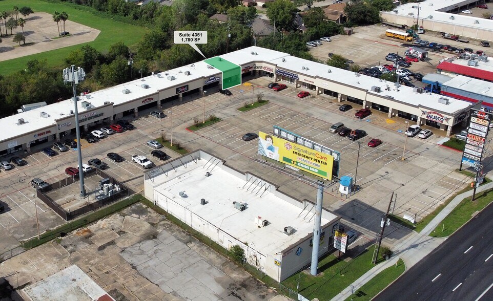 More Photos Of 4303-4375 Highway 6 N, Houston Unknown For Lease