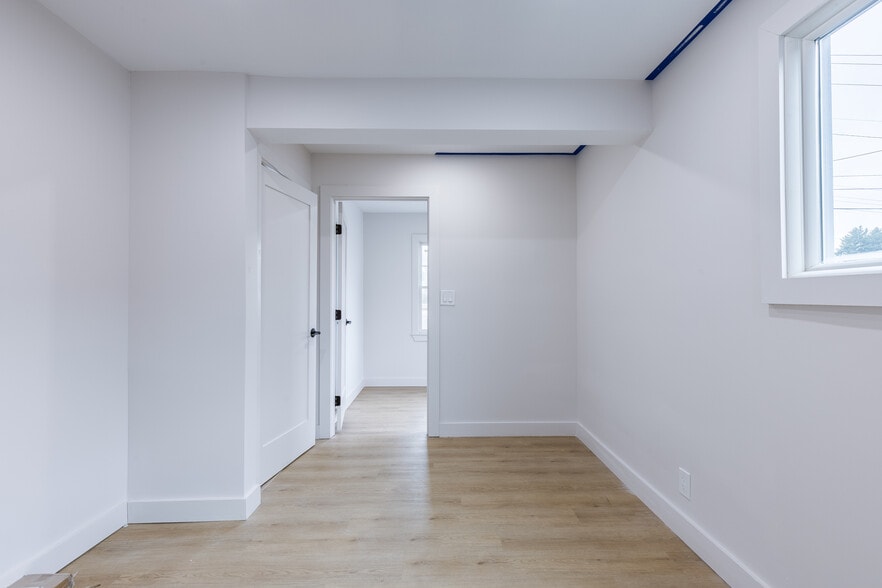 More Photos Of 1685 Lower Roswell Rd, Marietta Medical For Lease