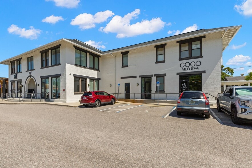 More Photos Of 327 11th Ave N, Saint Petersburg Storefront Retail Office For Lease