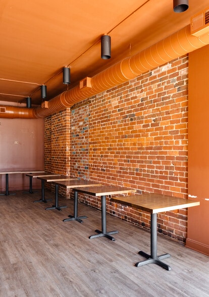 More Photos Of 618 N 1st St, Richmond Storefront Retail Residential For Sale