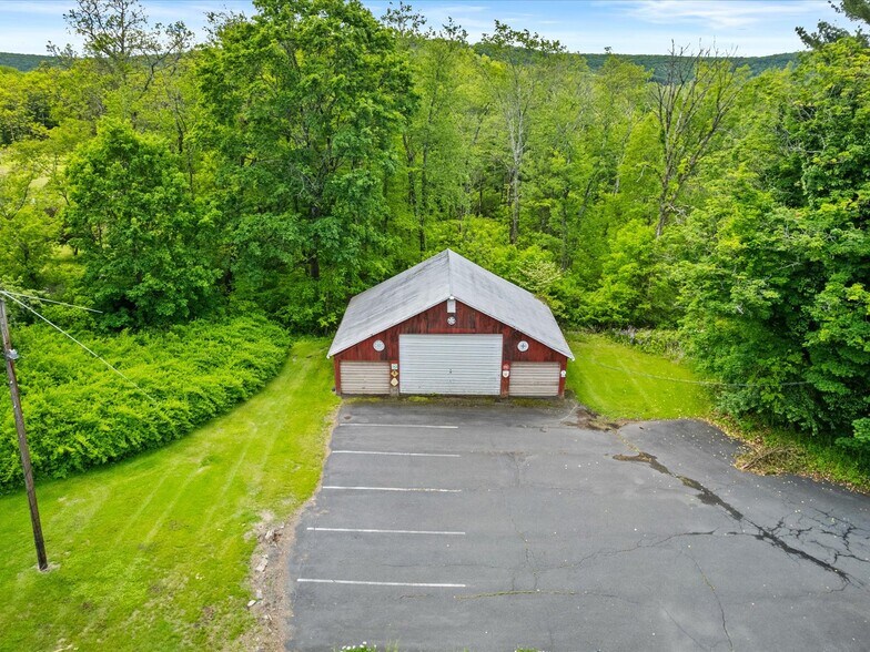 More Photos Of 1830 Route 209, Brodheadsville Office For Sale