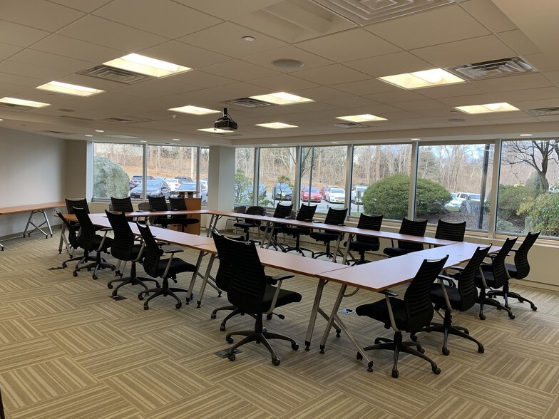 More Photos Of 2500 Westchester Ave, Purchase Office For Lease