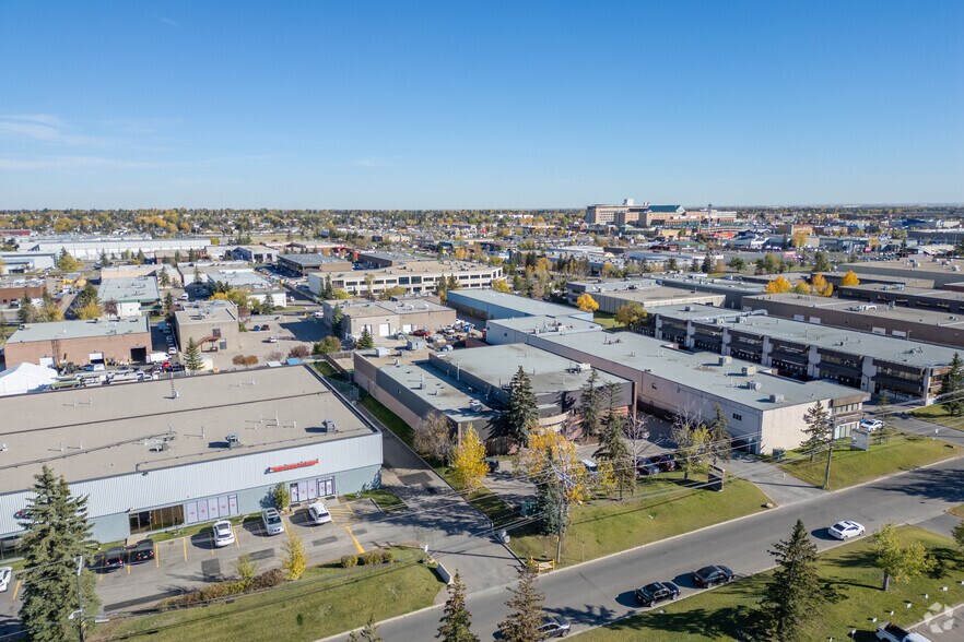 More Photos Of 3536 27th St NE, Calgary Warehouse For Lease