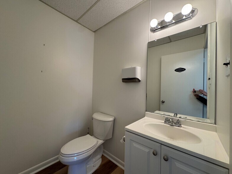 More Photos Of 201 Westfield St, West Springfield General Retail For Lease