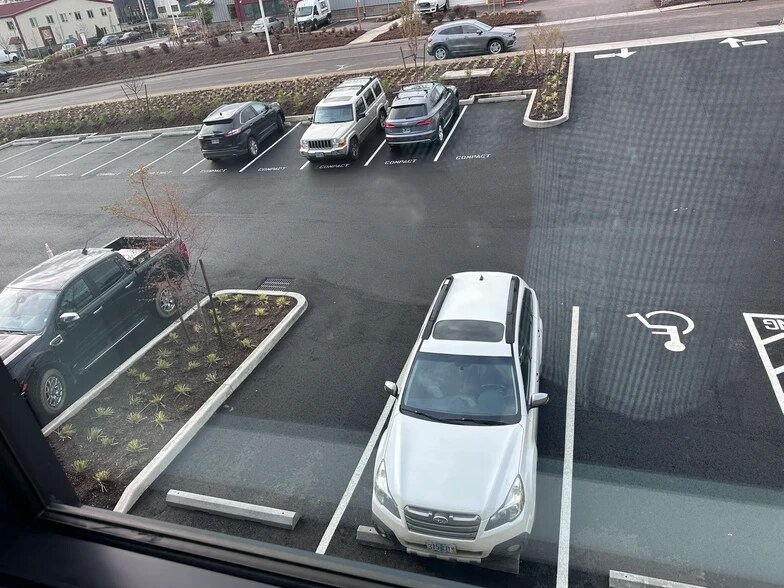 More Photos Of 15205 SW Arrow St, Sherwood Manufacturing For Lease