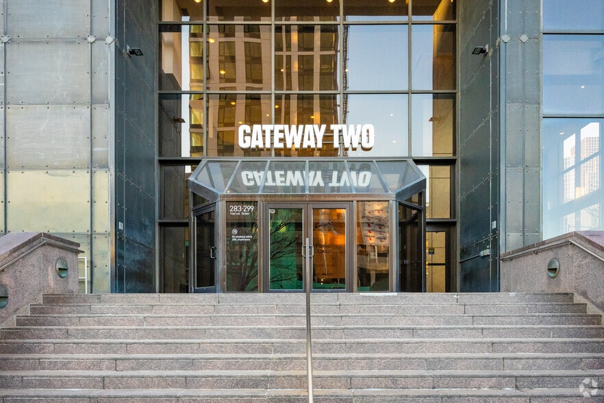 More Photos Of 2 Gateway Ctr, Newark Office For Lease