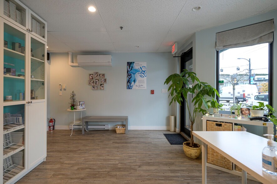 More Photos Of 3291 Dunbar St, Vancouver Apartments For Sale