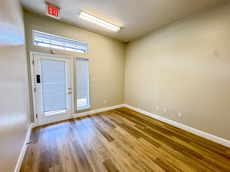 More Photos Of 2251 Double Creek Dr, Round Rock Medical For Lease