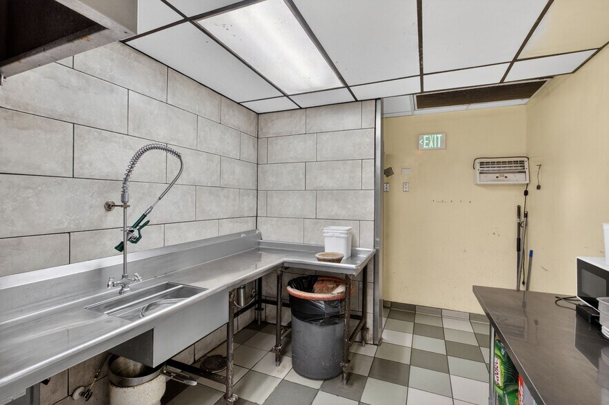 More Photos Of 4040 US Highway 27 S, Sebring Restaurant For Sale