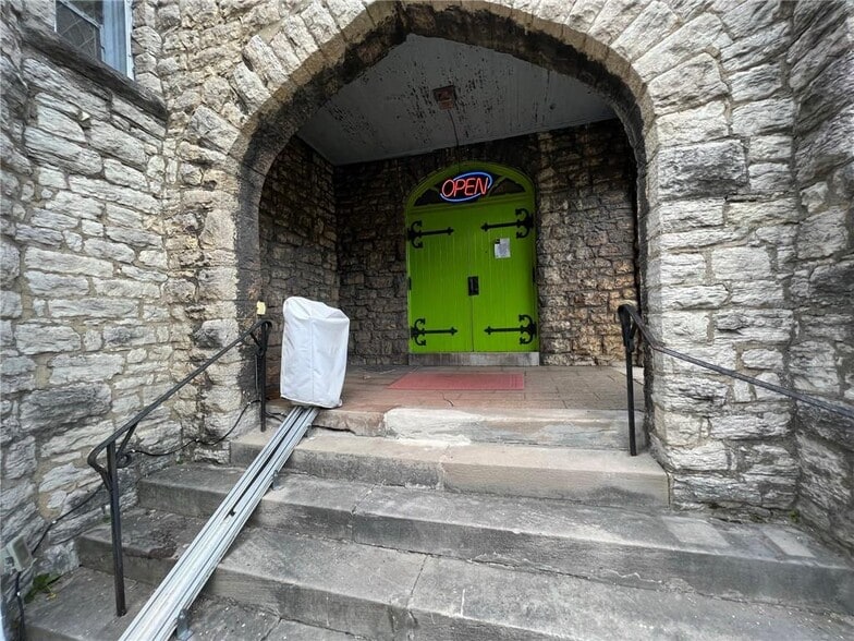 More Photos Of 1205 Elm St, Youngstown Religious Facility For Sale