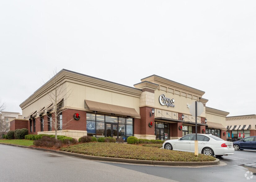 More Photos Of 11651-11657 Parkside Dr, Knoxville Freestanding For Lease