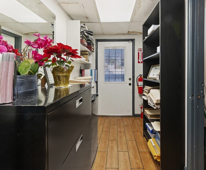 More Photos Of 16870 Merrill Ave, Fontana Freestanding For Sale