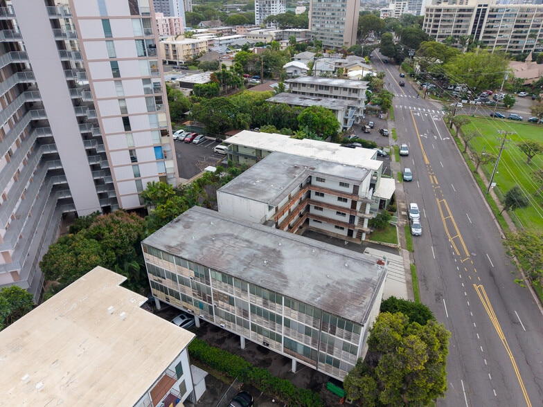 More Photos Of 1420 Wilder Ave, Honolulu Apartments For Sale