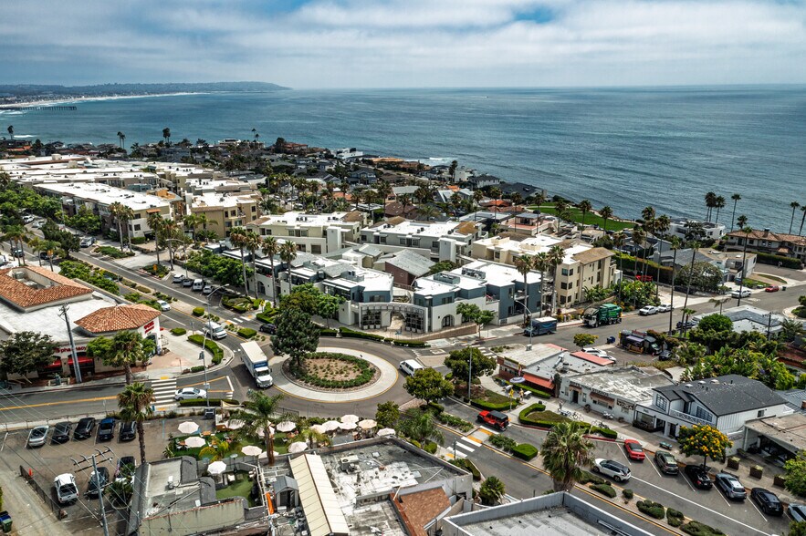 More Photos Of 5490-5490 La Jolla Blvd, La Jolla Apartments For Sale