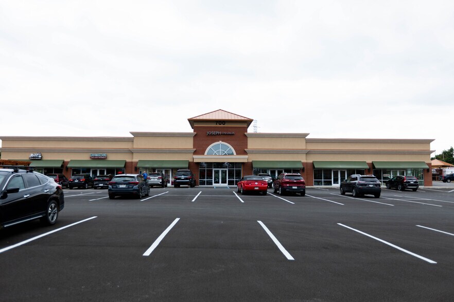 More Photos Of 200 Fort Pierpont Dr, Morgantown Unknown For Lease