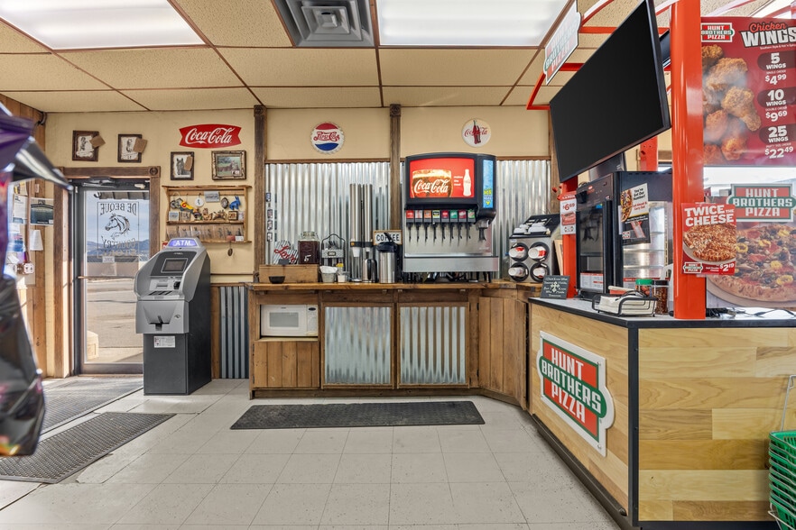 More Photos Of 320 Minter Ave, De Beque Convenience Store For Sale