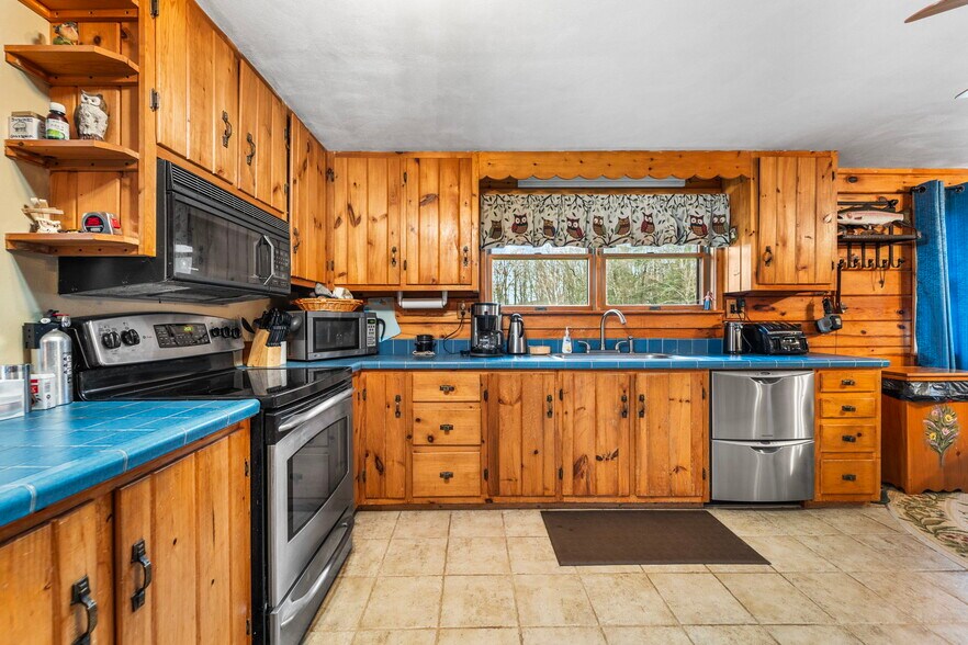 More Photos Of 365 Meade Rd, Susquehanna Specialty For Sale