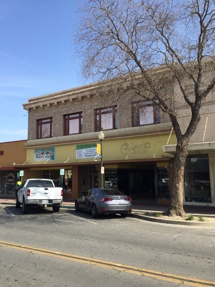 More Photos Of 138-142 S K St, Tulare Storefront Retail Office For Lease