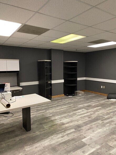 More Photos Of 2910 W Beaver St, Jacksonville Light Distribution For Lease