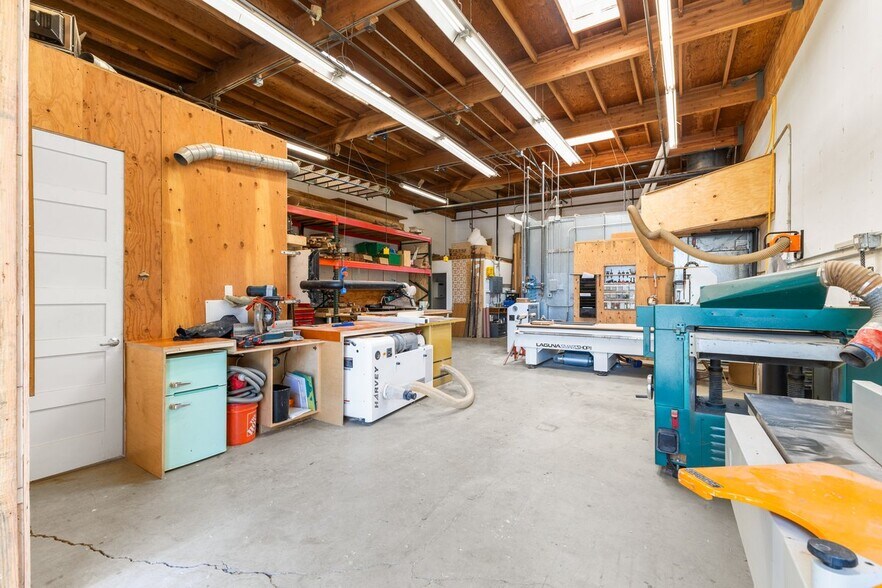 More Photos Of 1130 Industrial Ave, Petaluma Light Manufacturing For Sale