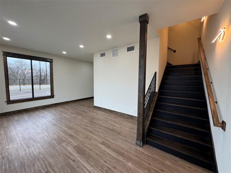 More Photos Of 2720 Ranger Hwy, Weatherford Light Distribution For Lease