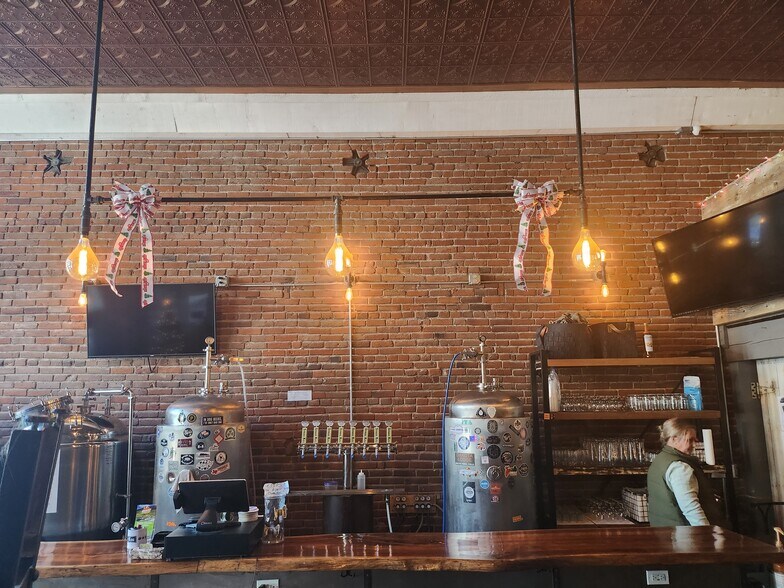 More Photos Of 123 N Main St, Creede Hotel For Sale