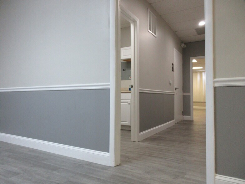 More Photos Of 540 NW University, Port Saint Lucie Office Residential For Sale