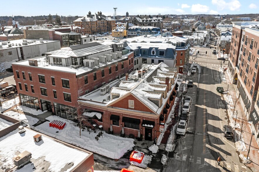 More Photos Of 172 Hanover St, Portsmouth Restaurant For Sale